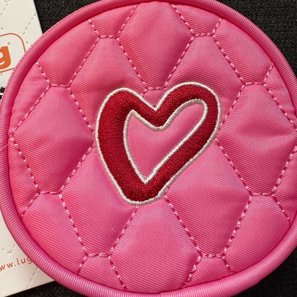 Lug Circle Embroidered Coin Pouch – Perfectly Pink (Embroidered Red Heart) - Picture 4 of 16